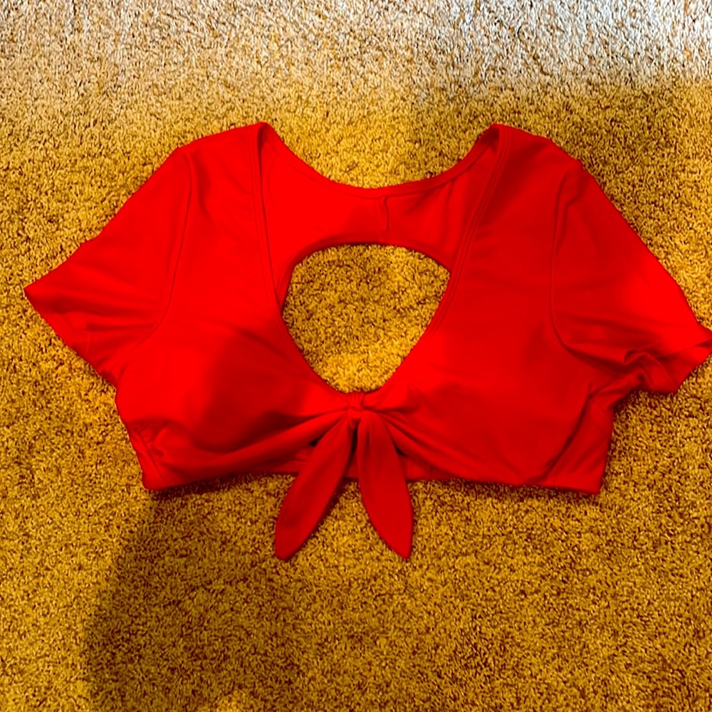 Xl Ehilaration swim top - Picture 1 of 4